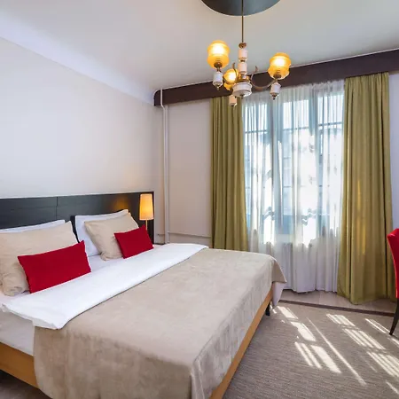 Mercure Excelsior Hotel